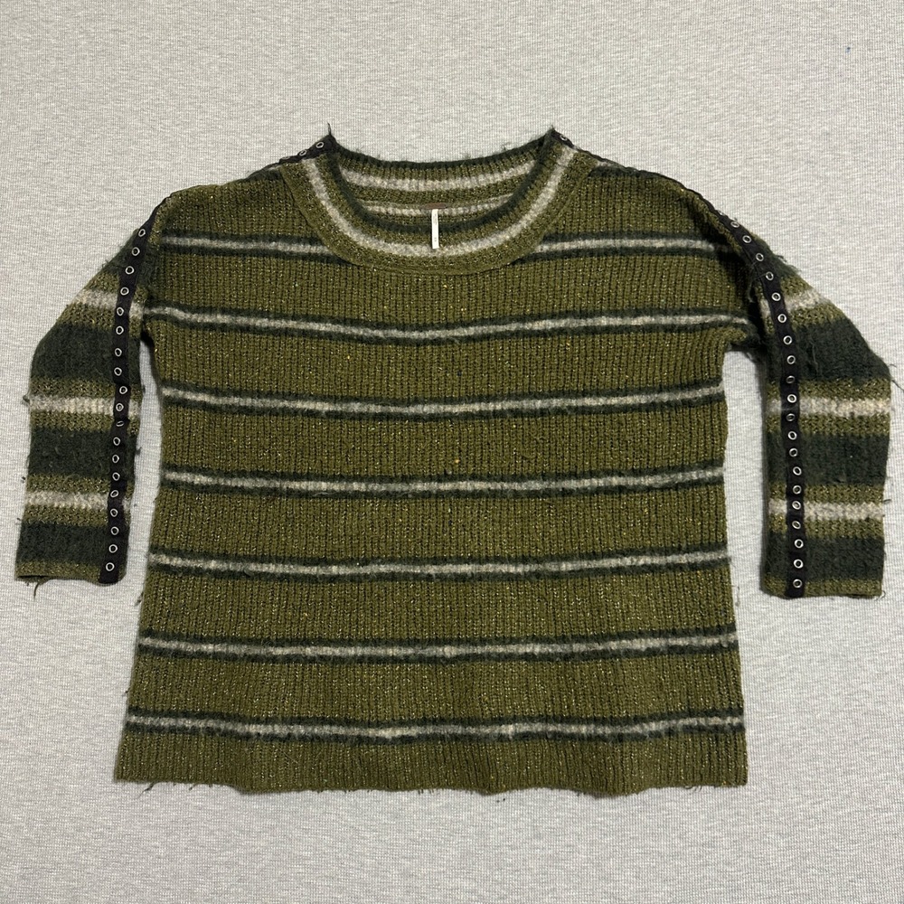 Free People Retro Teen Spirit Nirvana Oversized Olive Green Grommet Sweater Sz M